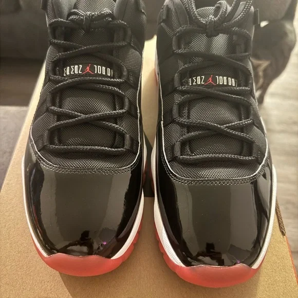 Air Jordan 11 Retro Low Sneakers - Picture 3 of 6